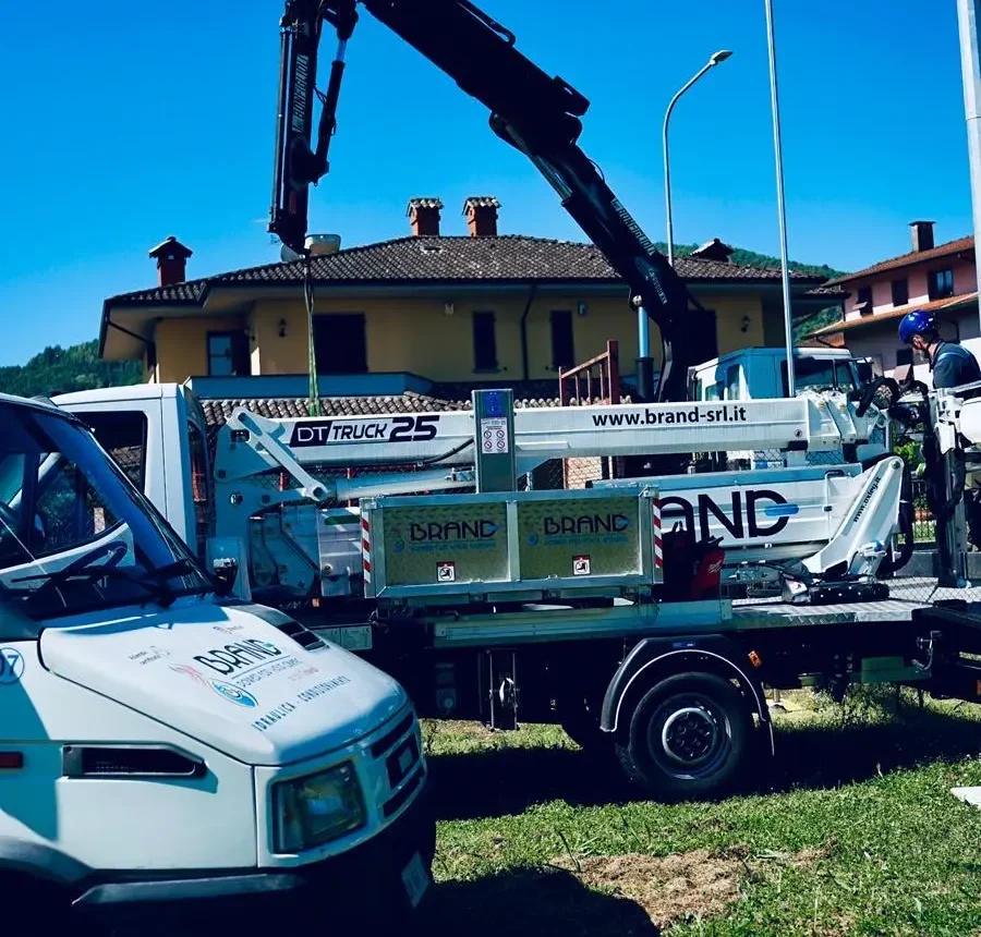 impianti elettrici civili industriali commerciali La Spezia Massa Carrara