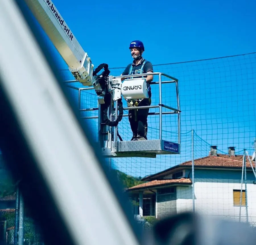 impianti elettrici civili industriali commerciali La Spezia Massa Carrara